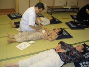 「腰痛体操、不眠解消体操、更年期対策ツボ操法」　太田　毅講師